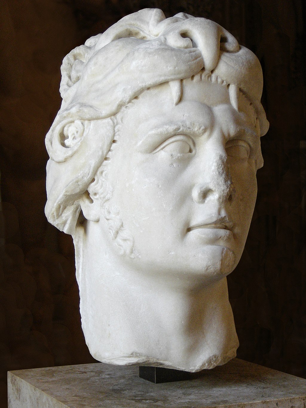 Mithridates head sculputure 